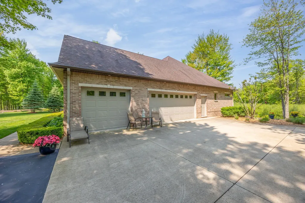 6511 Dublin Drive Morton Township MI 49346