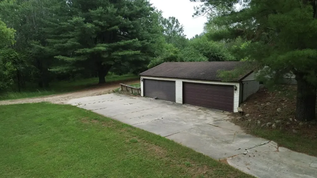 21632 90th Avenue Chippewa Township MI 49631