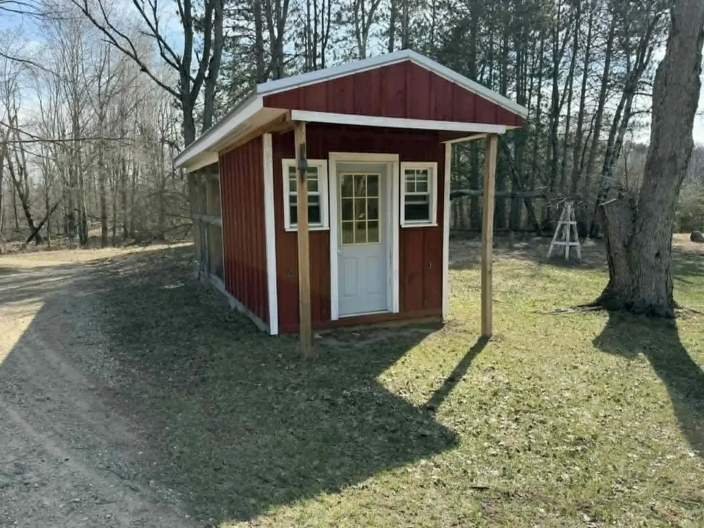 21632 90th Avenue Chippewa Township MI 49631
