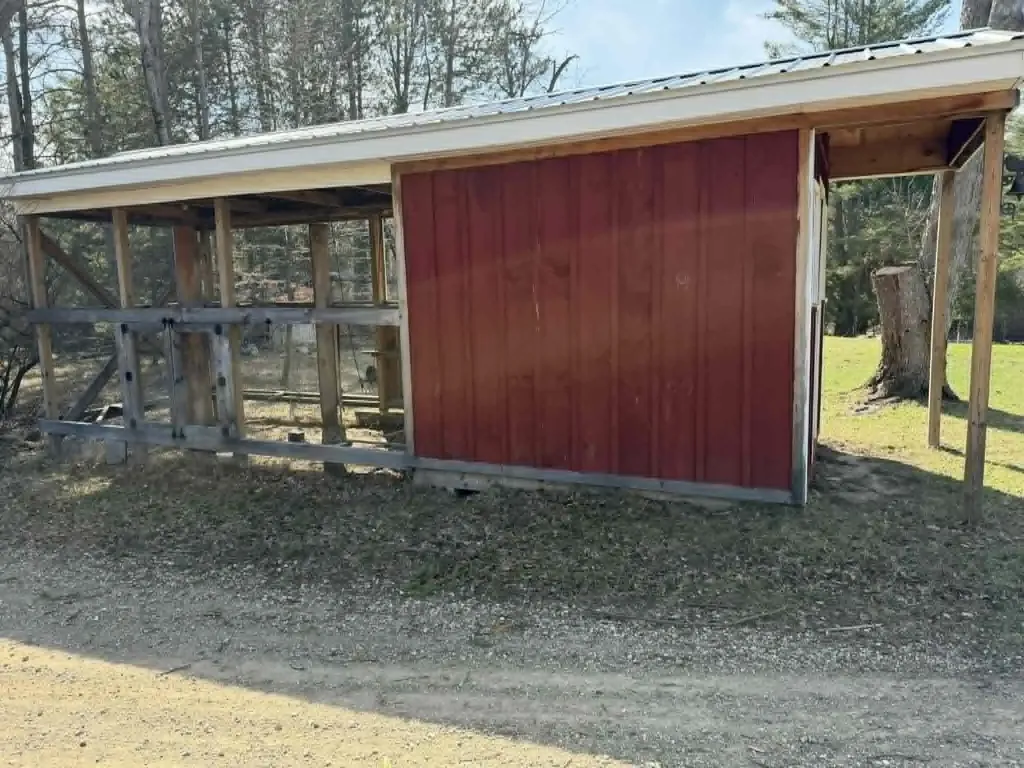 21632 90th Avenue Chippewa Township MI 49631