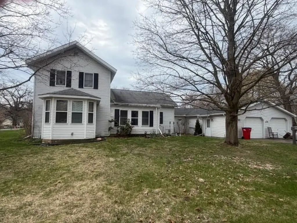 217 John Street Newaygo City MI 49337