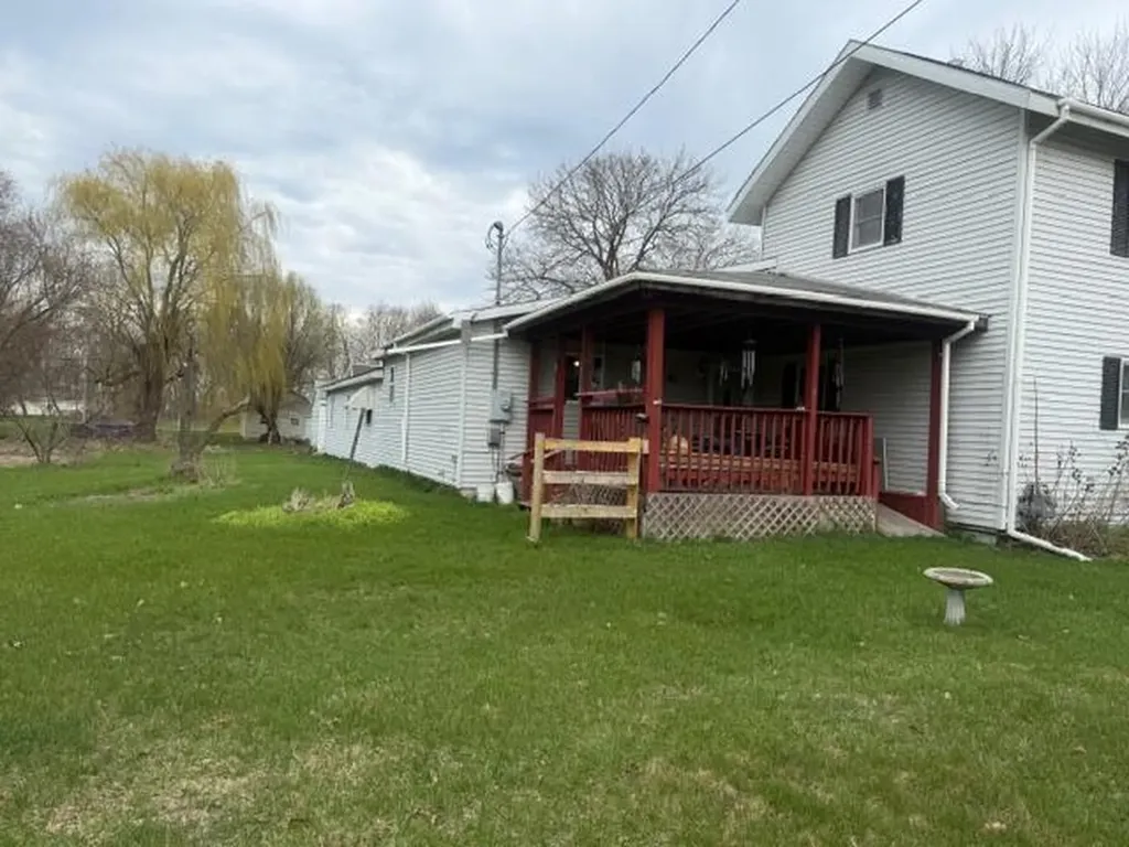 217 John Street Newaygo City MI 49337