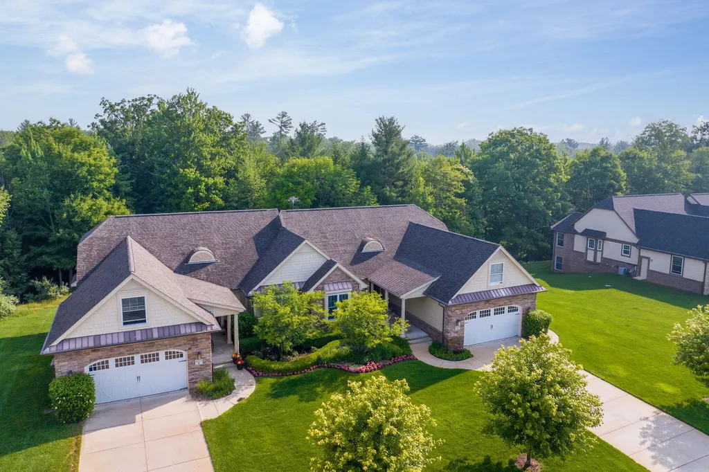 12136 Tullymore Drive Austin Township MI 49346