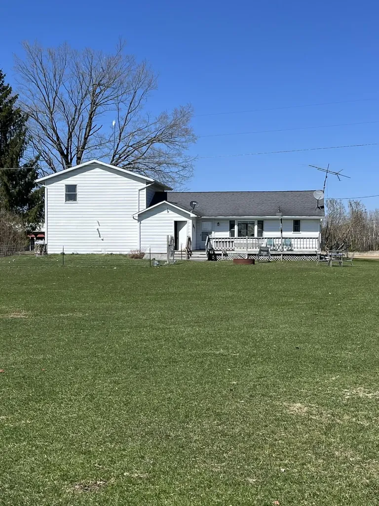 1337 21 Mile Road Fork Township MI 49305
