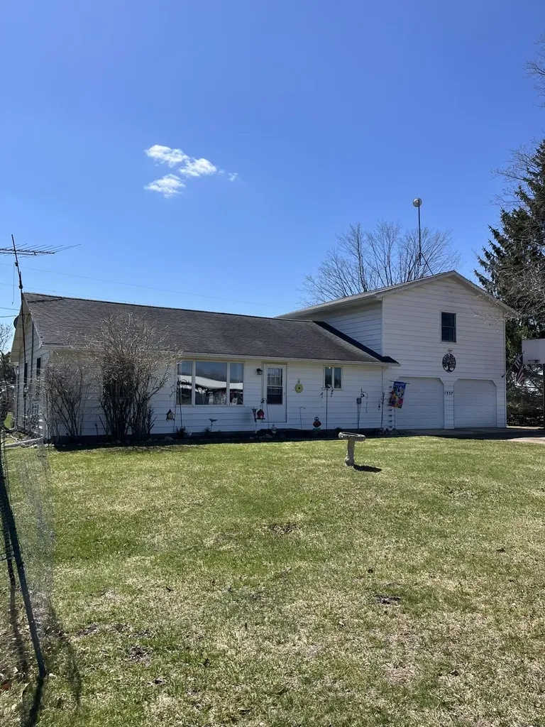 1337 21 Mile Road Fork Township MI 49305