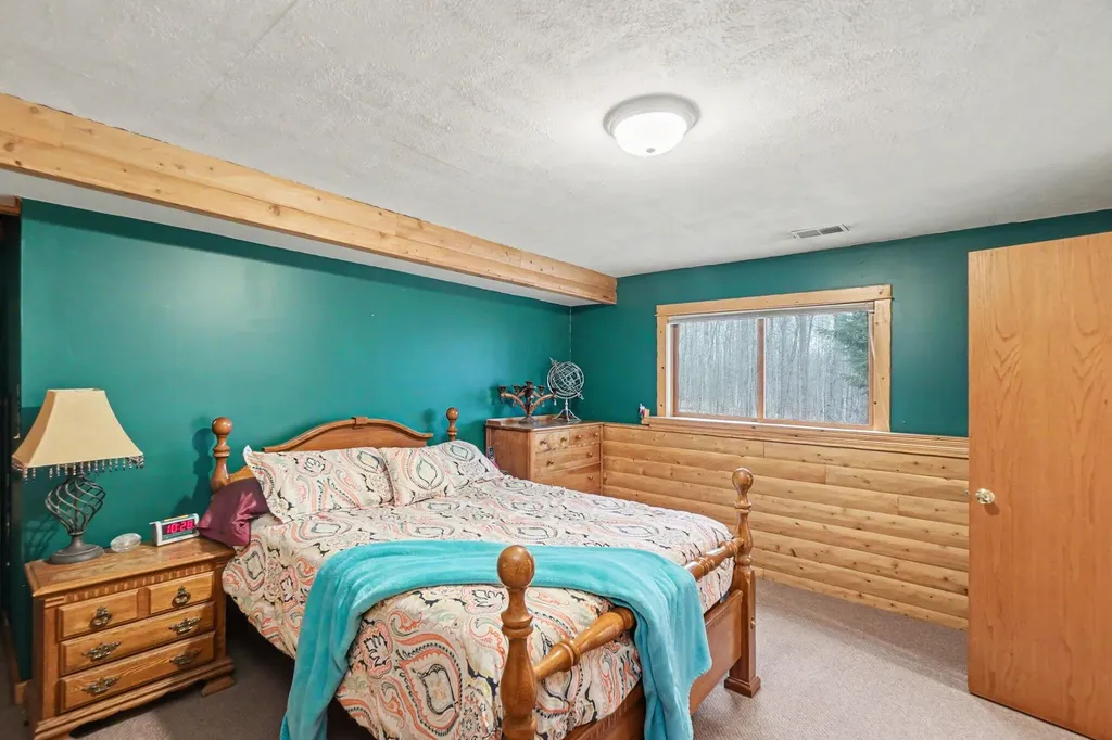 8906 E Spring Hill Newfield Township MI 49421