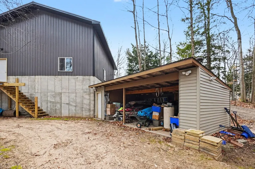 8906 E Spring Hill Newfield Township MI 49421