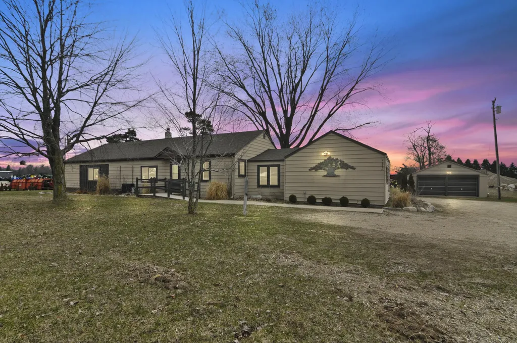 18554 Northland Drive Green Charter Township MI 49307