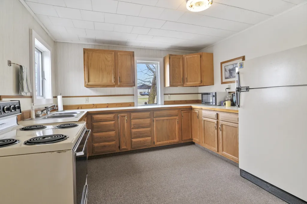 18554 Northland Drive Green Charter Township MI 49307