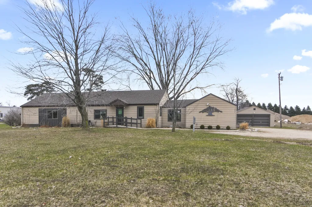 18554 Northland Drive Green Charter Township MI 49307