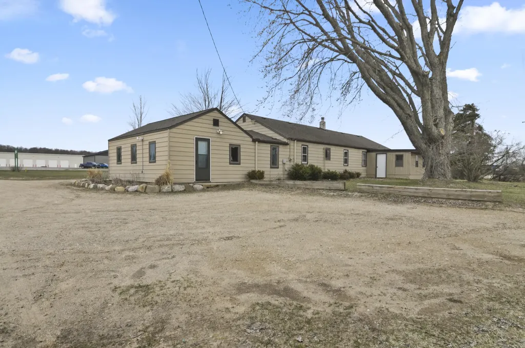 18554 Northland Drive Green Charter Township MI 49307