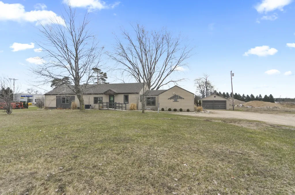 18554 Northland Drive Green Charter Township MI 49307