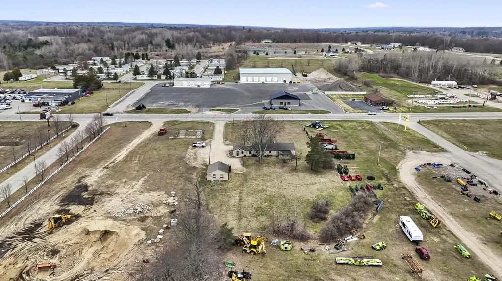 18554 Northland Drive Green Charter Township MI 49307