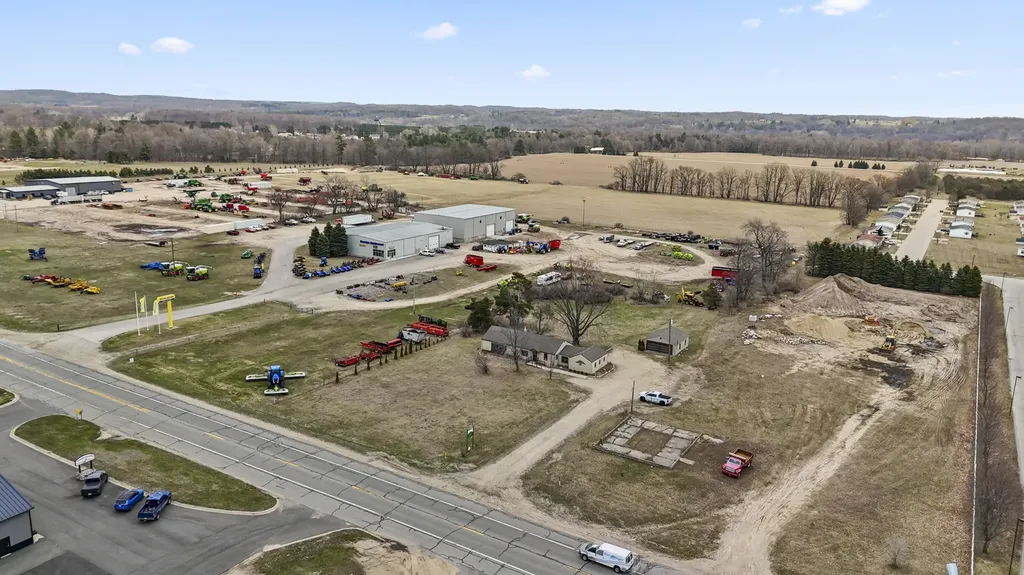 18554 Northland Drive Green Charter Township MI 49307