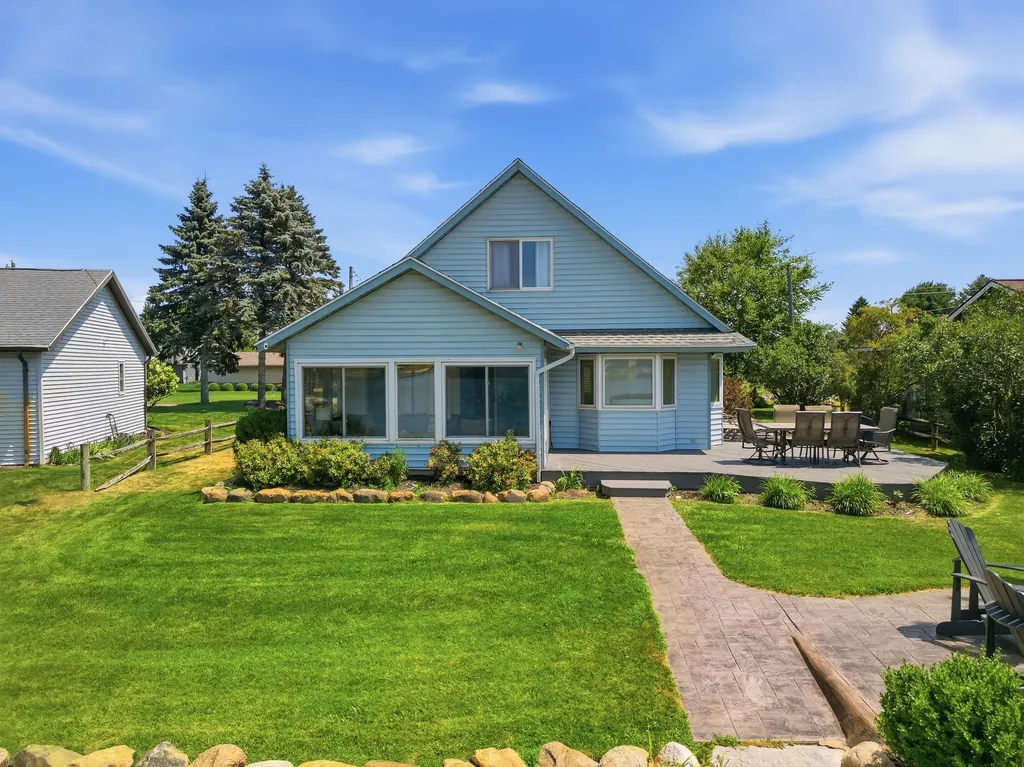 7201 Holiday Drive Morton Township MI 49346