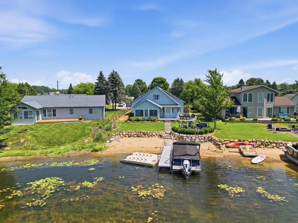 7201 Holiday Drive Morton Township MI 49346
