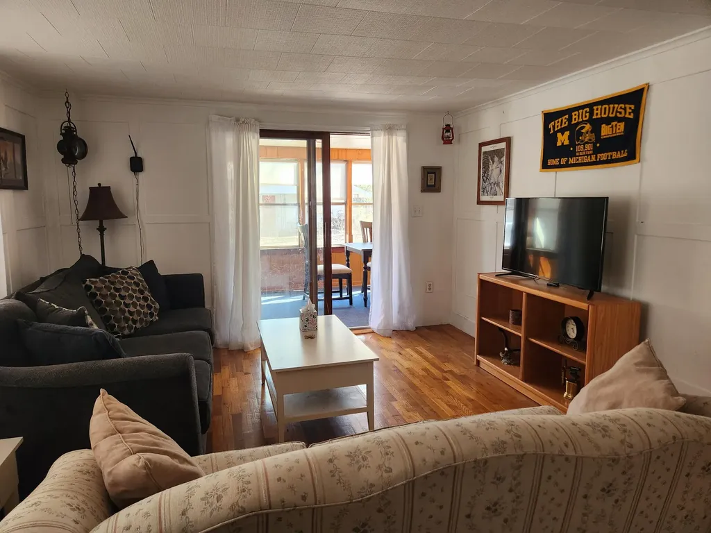 8024 W Hemlock Avenue Lake Township MI 49304