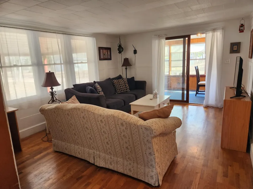 8024 W Hemlock Avenue Lake Township MI 49304