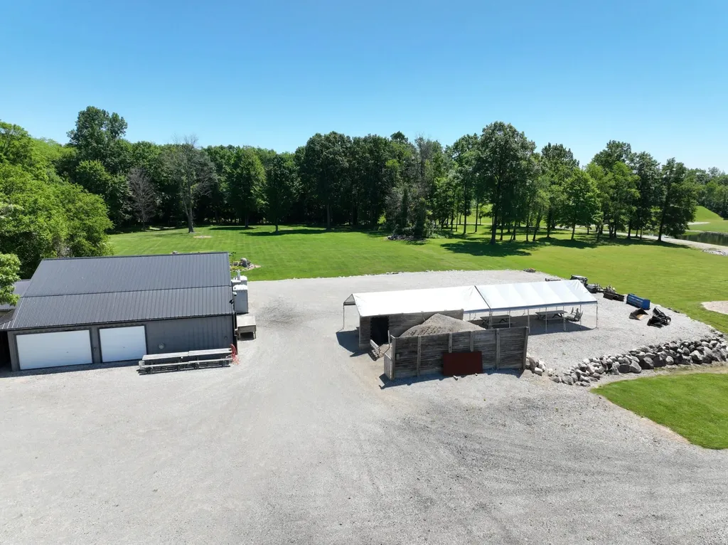 3371 Noble Road Addison Township MI 48370