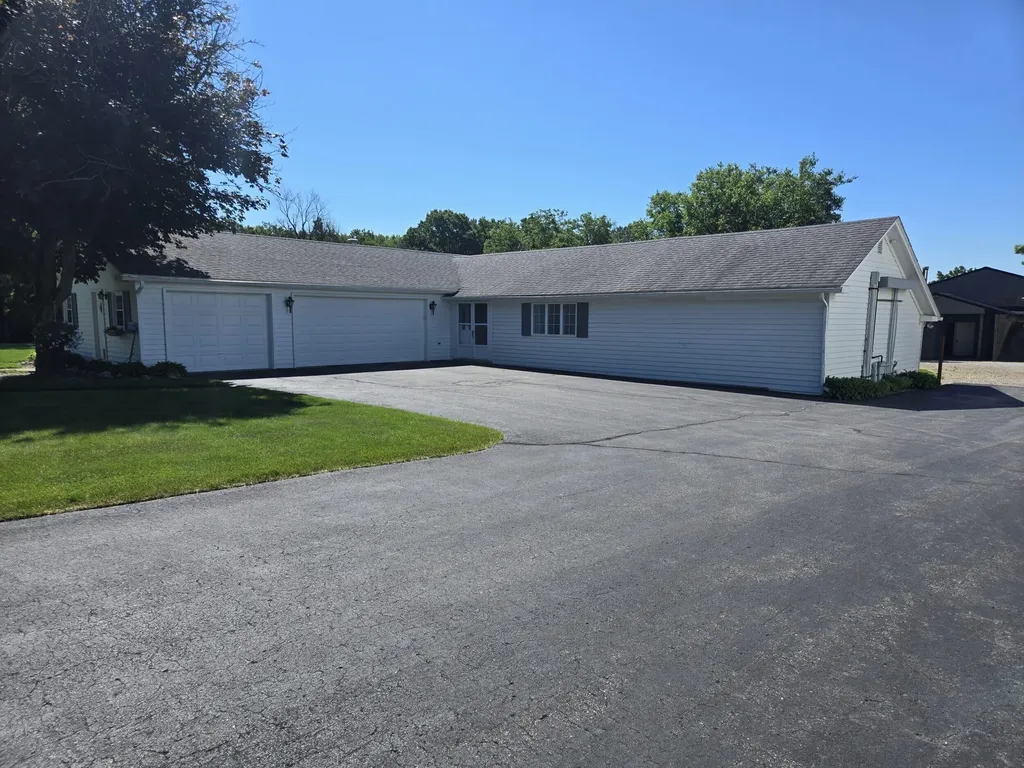 3371 Noble Road Addison Township MI 48370