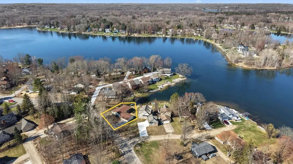 7788 W Royal Road Morton Township MI 49346