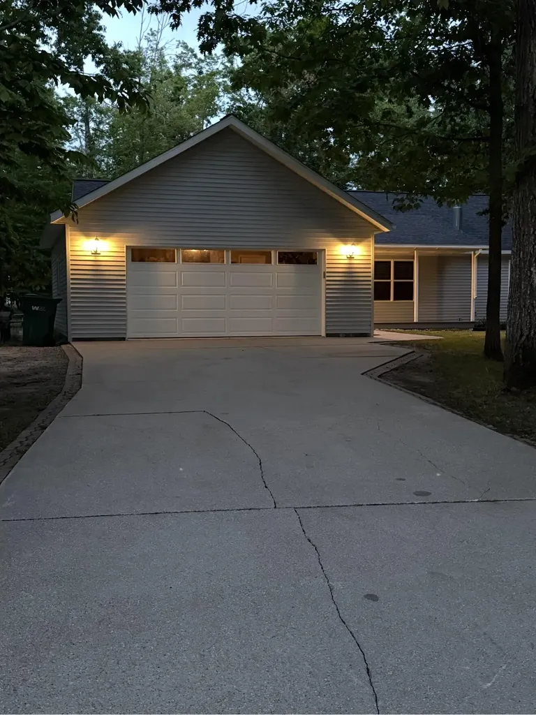6405 Wolverine Trail Otsego Lake Township MI 49735