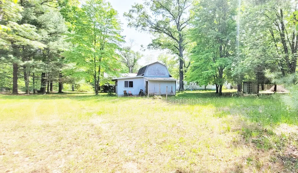 5350 E Crystal Lake Road Holton Township MI 49425