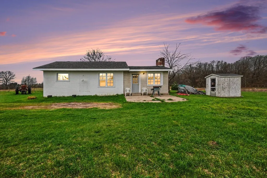 5771 N Woodbridge Road Merrill Township MI 49349