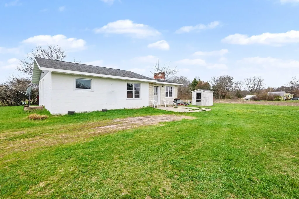 5771 N Woodbridge Road Merrill Township MI 49349