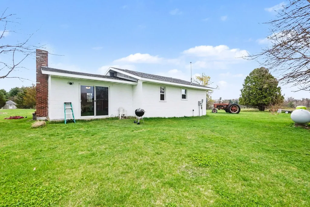 5771 N Woodbridge Road Merrill Township MI 49349