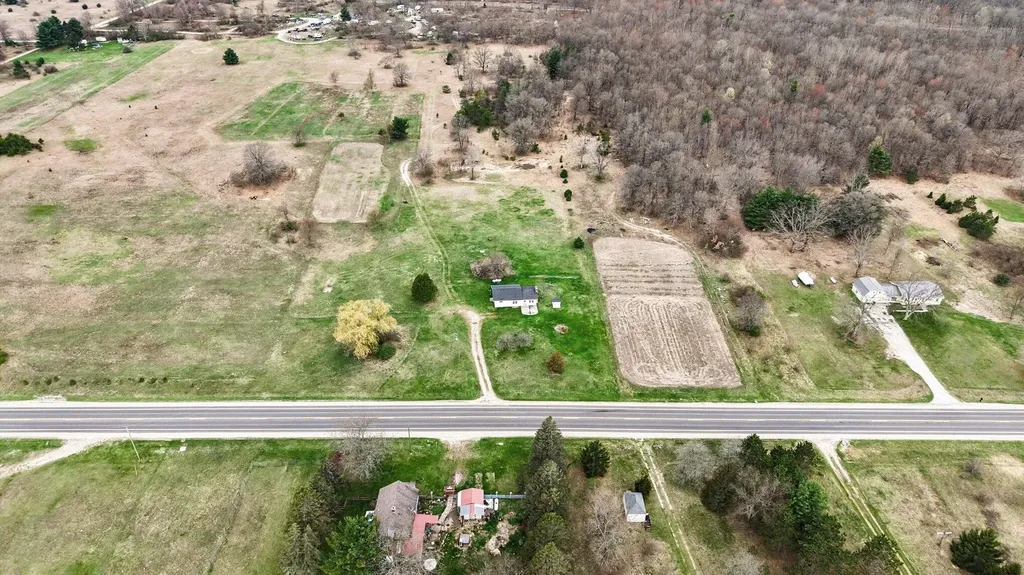 5771 N Woodbridge Road Merrill Township MI 49349