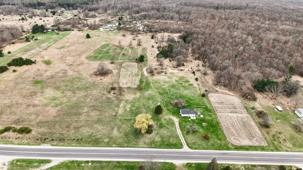 5771 N Woodbridge Road Merrill Township MI 49349