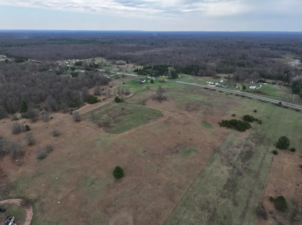 5771 N Woodbridge Road Merrill Township MI 49349