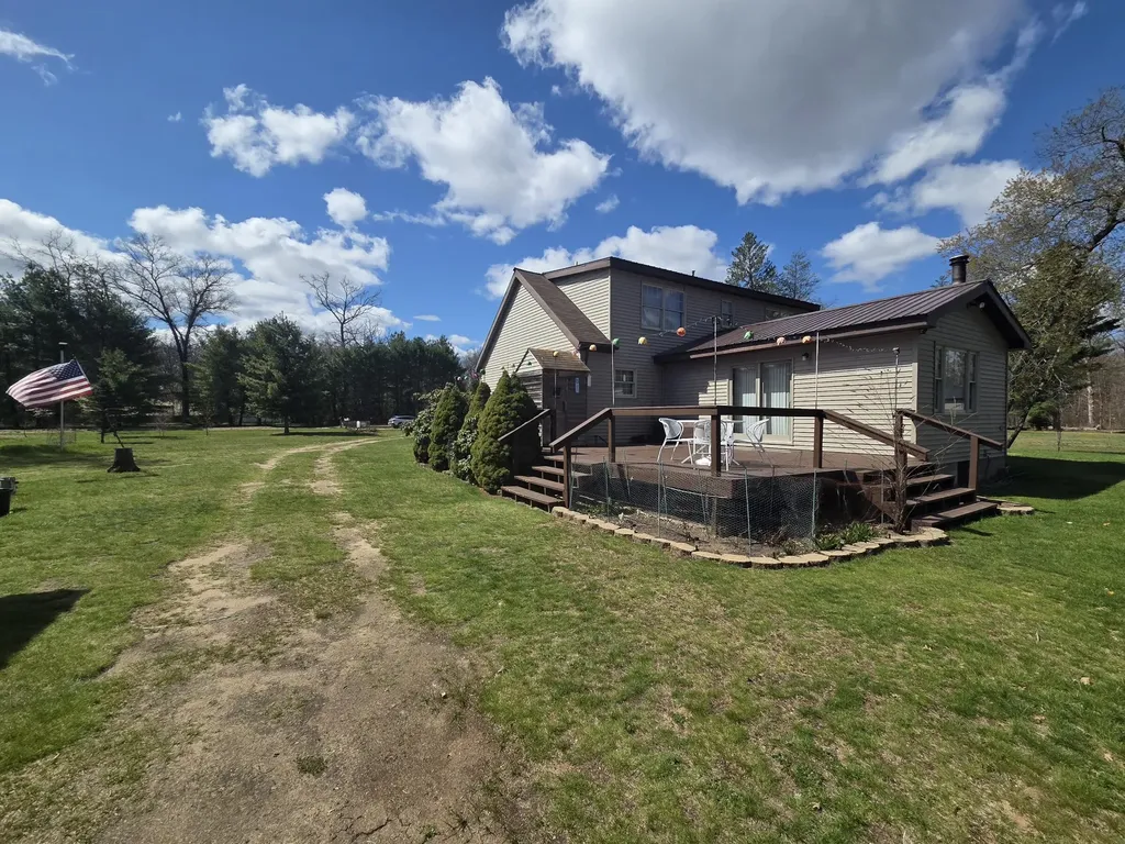 2074 E 36th Street Cherry Valley Township MI 49642