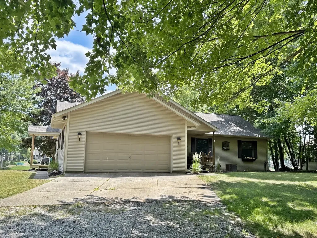 8917 Longview Drive Morton Township MI 49346