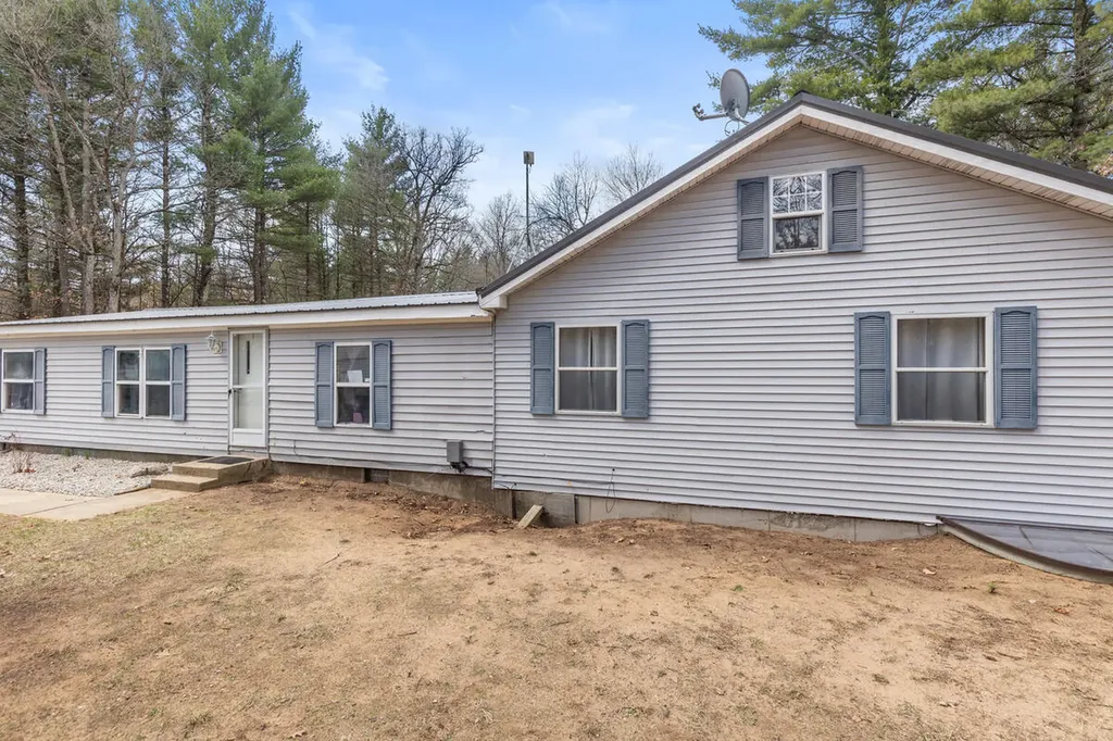 8233 Beech Avenue Croton Township MI 49329