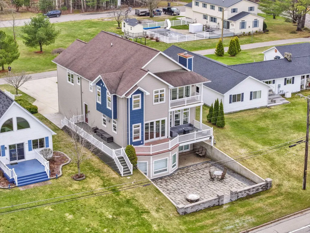 2121 Sunnyside Drive Cadillac City MI 49601