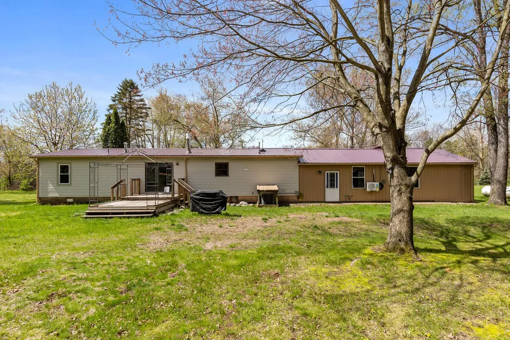11718 Federal Road Reynolds Township MI 49336