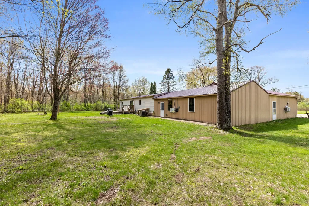11718 Federal Road Reynolds Township MI 49336