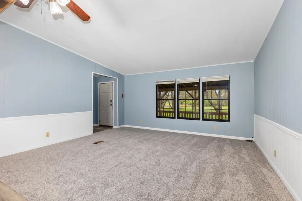11718 Federal Road Reynolds Township MI 49336