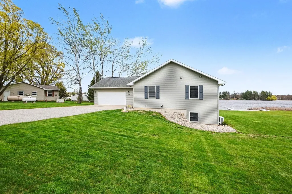 3520 W Lake Drive Orient Township MI 49679
