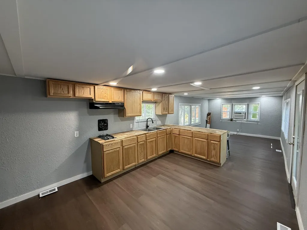 9612 S Briar Avenue Lake Township MI 49304