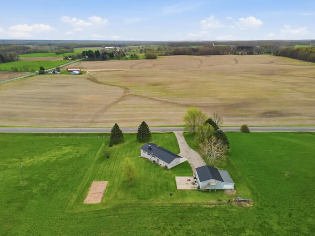 8835 E Mcbrides Road Ferris Township MI 48891