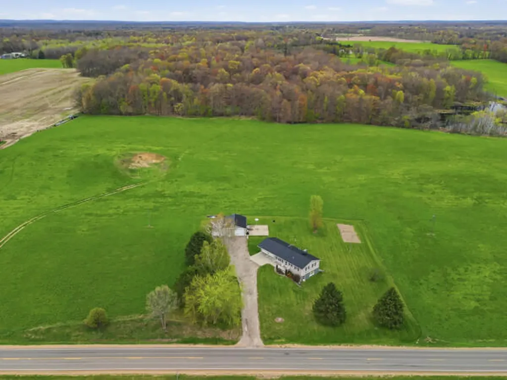 8835 E Mcbrides Road Ferris Township MI 48891
