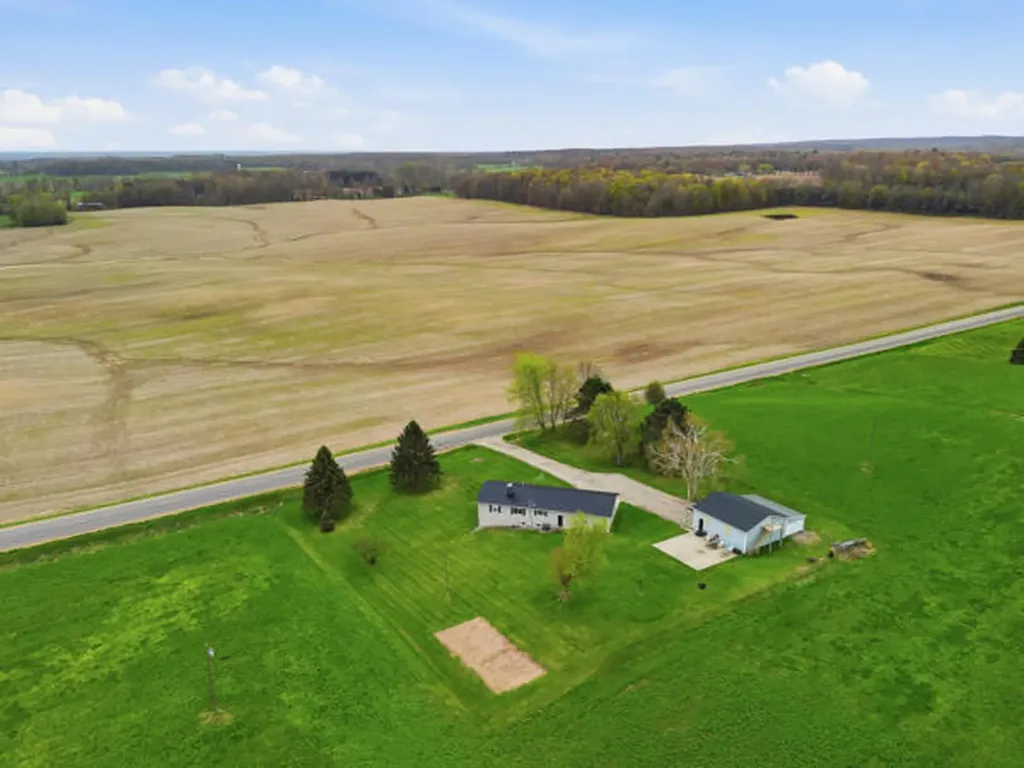 8835 E Mcbrides Road Ferris Township MI 48891