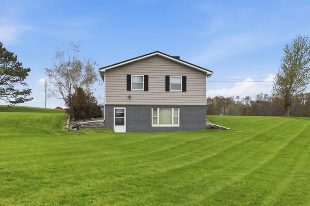 8835 E Mcbrides Road Ferris Township MI 48891