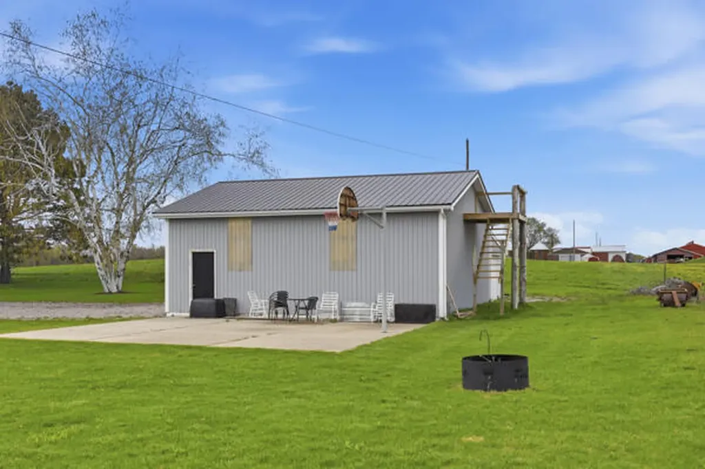 8835 E Mcbrides Road Ferris Township MI 48891