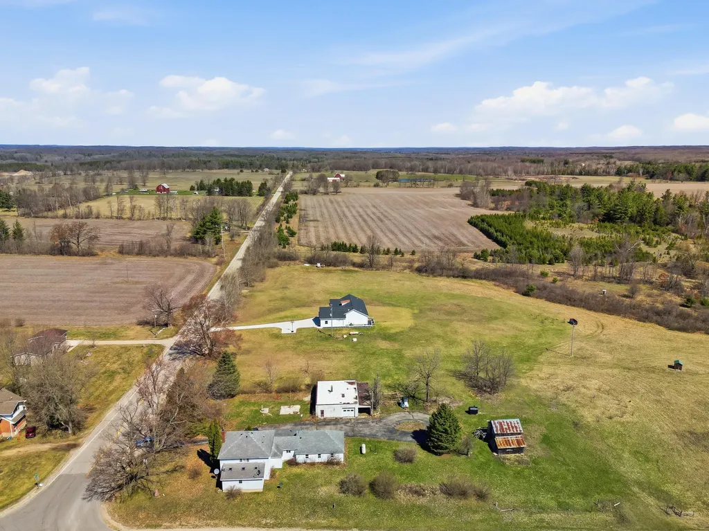 16480 16 Mile Road Colfax Township MI 49307