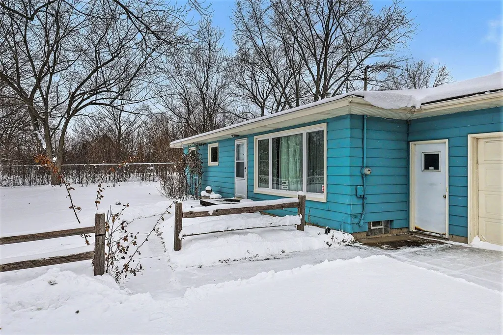 2967 Knapp Street NE Grand Rapids Charter Township MI 49525