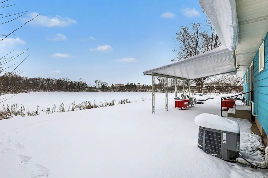 2967 Knapp Street NE Grand Rapids Charter Township MI 49525
